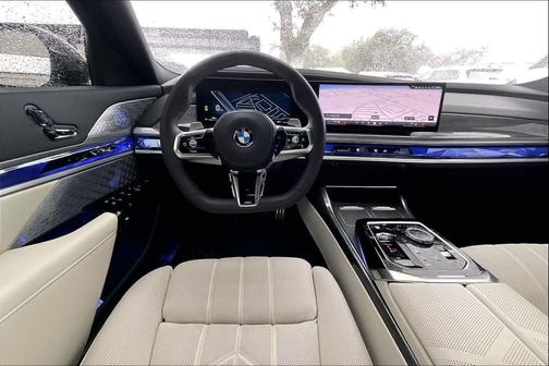 2025 BMW 760 xDrive