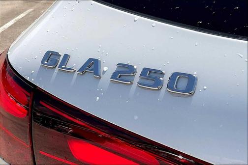 2025 Mercedes-Benz GLA 250 4MATIC