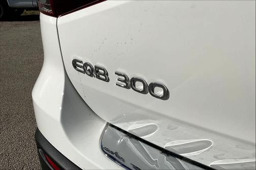 2023 Mercedes-Benz EQB 300 4MATIC