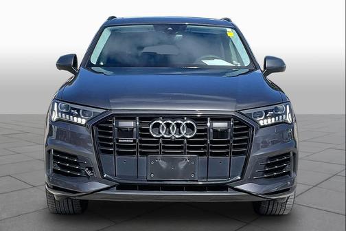 Samurai Gray Metallic 2020 Audi Q7 55 Prestige