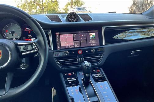 2024 Porsche Macan S