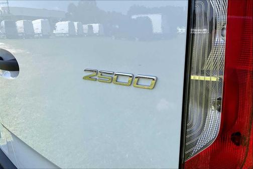 2025 Mercedes-Benz Sprinter 2500 Standard Roof
