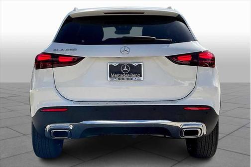 2025 Mercedes-Benz GLA 250 4MATIC