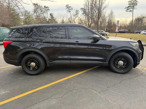 2022 Ford Utility Police Interceptor Base