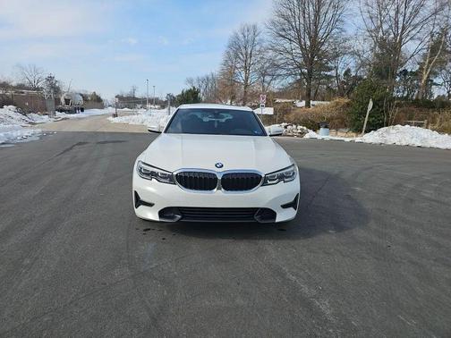 2020 BMW 330 i