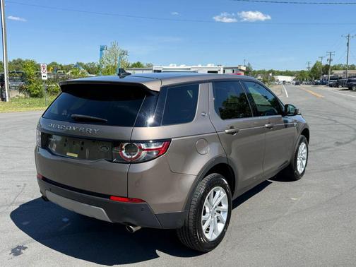 Kaikoura Stone 2016 Land Rover Discovery Sport HSE