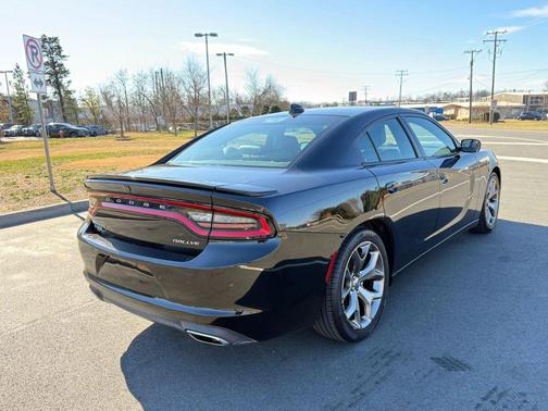 2016 Dodge Charger SXT