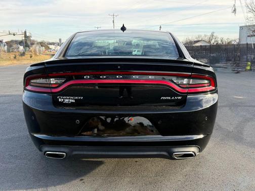 2016 Dodge Charger SXT