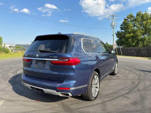 Blue 2019 BMW X7 xDrive50i