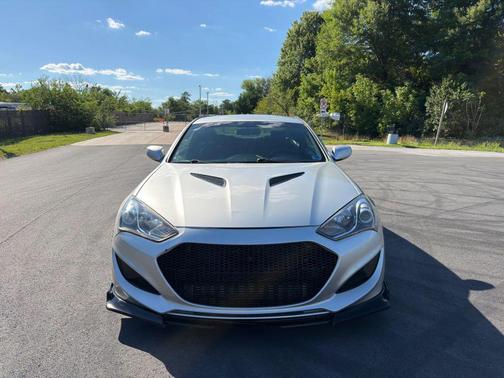 Platinum Metallic 2013 Hyundai Genesis Coupe 2.0T