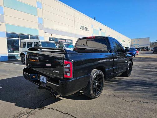 2004 Dodge Ram 1500 SRT-10