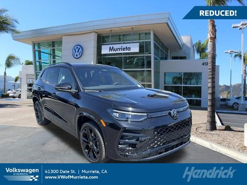 Deep Black Pearl Effect 2026 Volkswagen Tiguan 2.0T SE R-Line Black