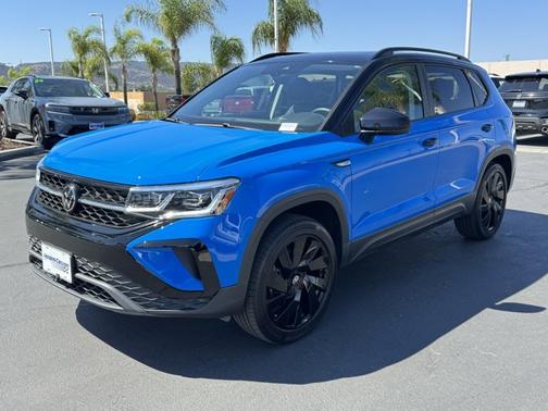 2024 Volkswagen Taos 1.5T SE Black