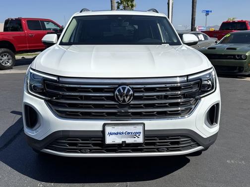 2024 Volkswagen Atlas 2.0T SE w/ Technology