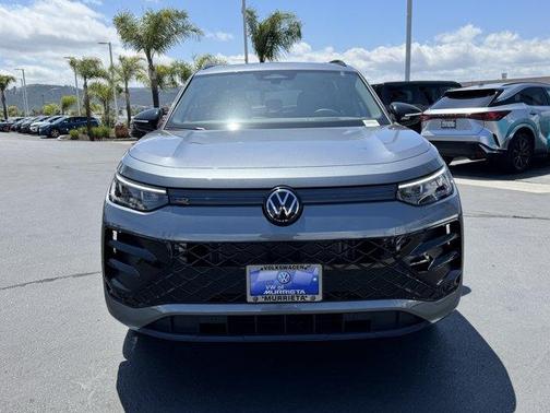 Platinum Gray Metallic 2026 Volkswagen Tiguan 2.0T SE R-Line Black