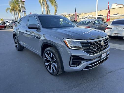 2025 Volkswagen Atlas Cross Sport 2.0T SEL Premium R-Line