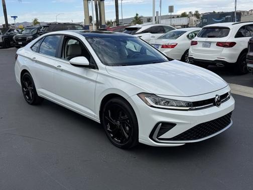 2025 Volkswagen Jetta 1.5T SE