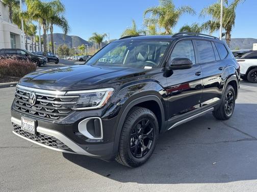 2025 Volkswagen Atlas 2.0T Peak Edition