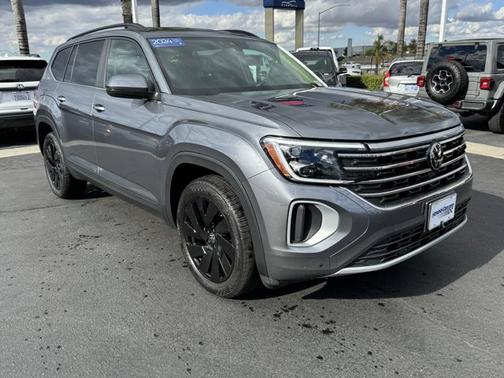 2024 Volkswagen Atlas 2.0T SE w/ Technology