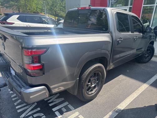 Gun Metallic 2024 Nissan Frontier SV