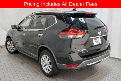 Magnetic Black 2018 Nissan Rogue SV