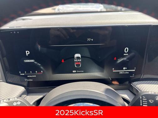 2025 Nissan Kicks SR