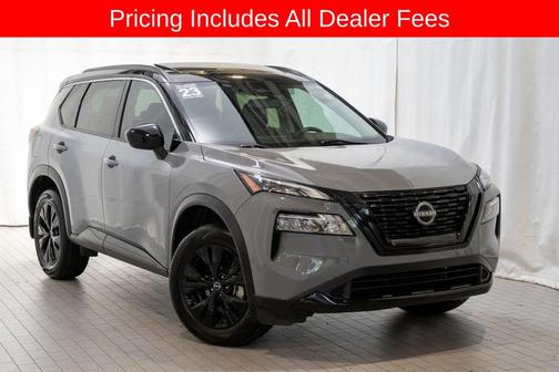 Boulder Gray Pearl/Super Black 2023 Nissan Rogue SV