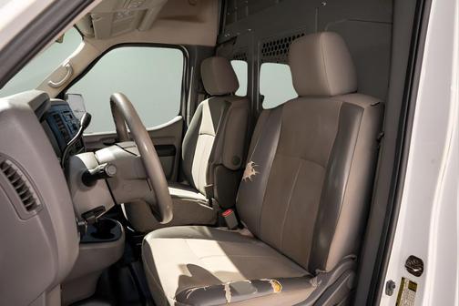 2016 Nissan NV Cargo NV1500 SL V8