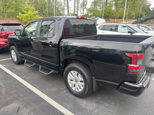 Super Black 2023 Nissan Frontier SV
