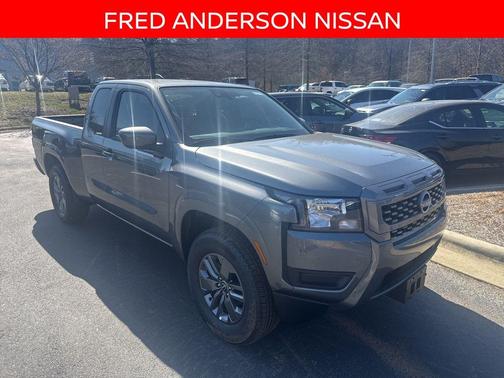 2025 Nissan Frontier SV