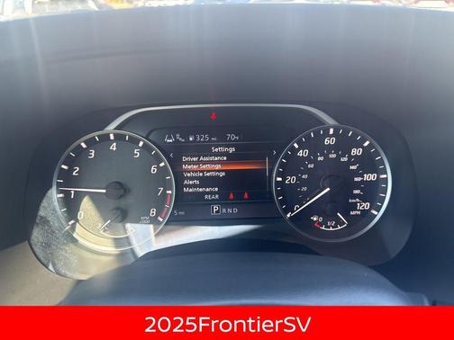 2025 Nissan Frontier SV