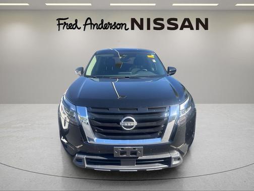 2023 Nissan Pathfinder S 4WD
