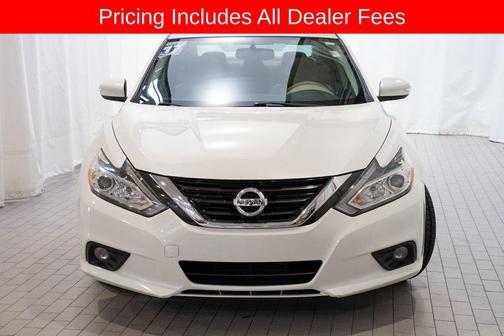 Pearl White 2017 Nissan Altima 2.5 SL