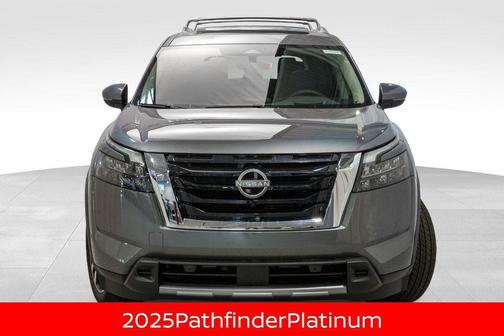 2025 Nissan Pathfinder Platinum 4WD