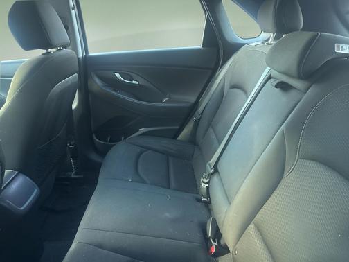 2018 Hyundai Elantra GT Base