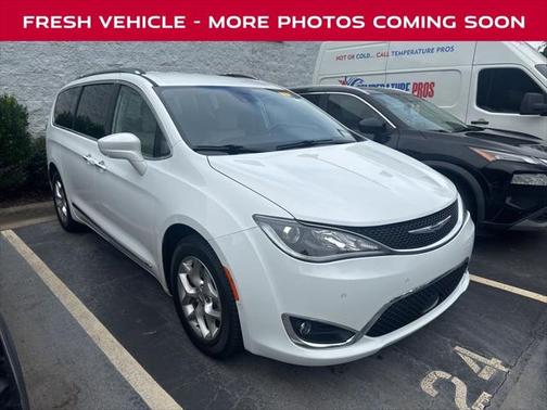 2020 Chrysler Pacifica Touring-L Plus