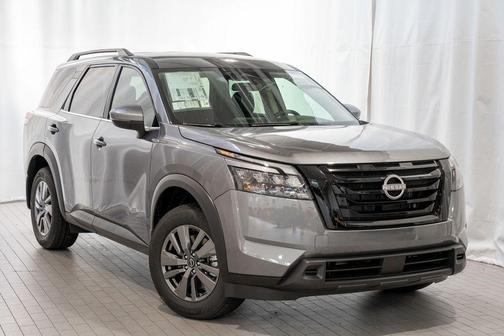 2025 Nissan Pathfinder SV FWD