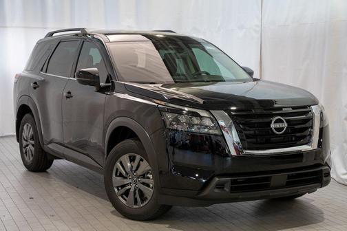 2025 Nissan Pathfinder SV FWD