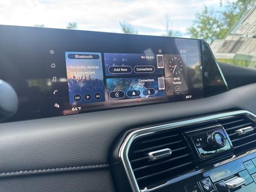 2025 Nissan Armada SV 4WD