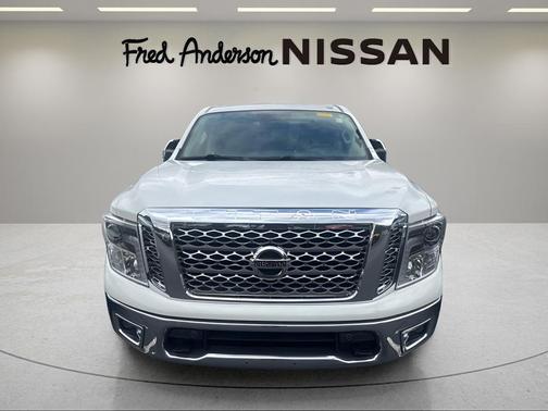 2019 Nissan Titan SL