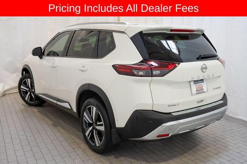 Pearl White Tricoat 2023 Nissan Rogue Platinum