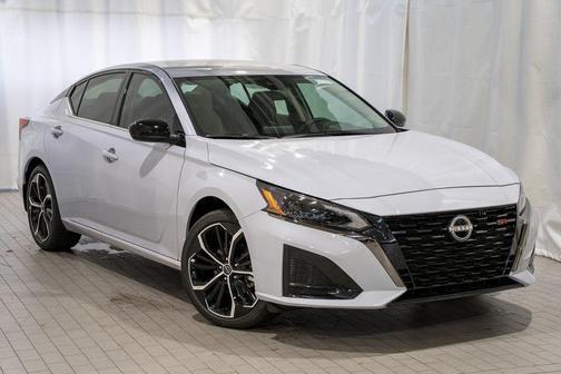 2025 Nissan Altima SR FWD