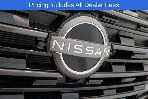 Everest White Pearl Tricoat 2026 Nissan Rogue SV