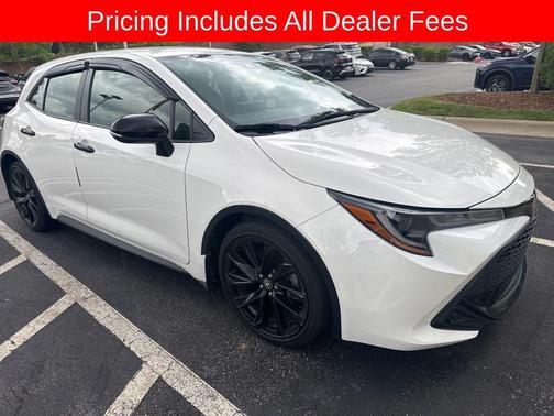 White 2022 Toyota Corolla SE