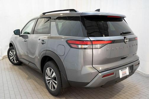 Gun Metallic 2026 Nissan Pathfinder SL