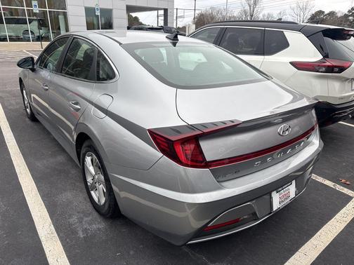 2021 Hyundai SONATA SE