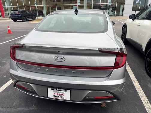 2021 Hyundai SONATA SE