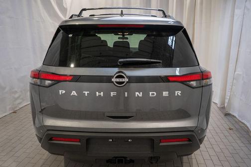 2025 Nissan Pathfinder SV FWD