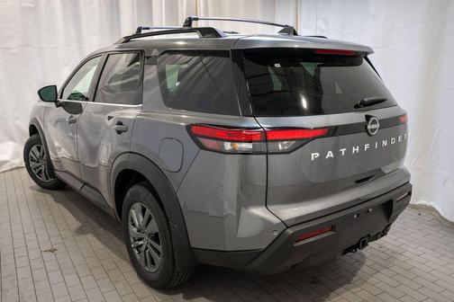 2025 Nissan Pathfinder SV FWD