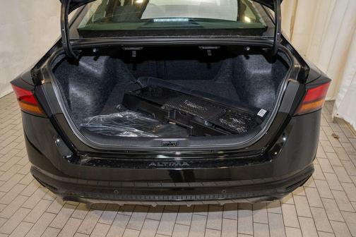 2025 Nissan Altima 2.5 SL